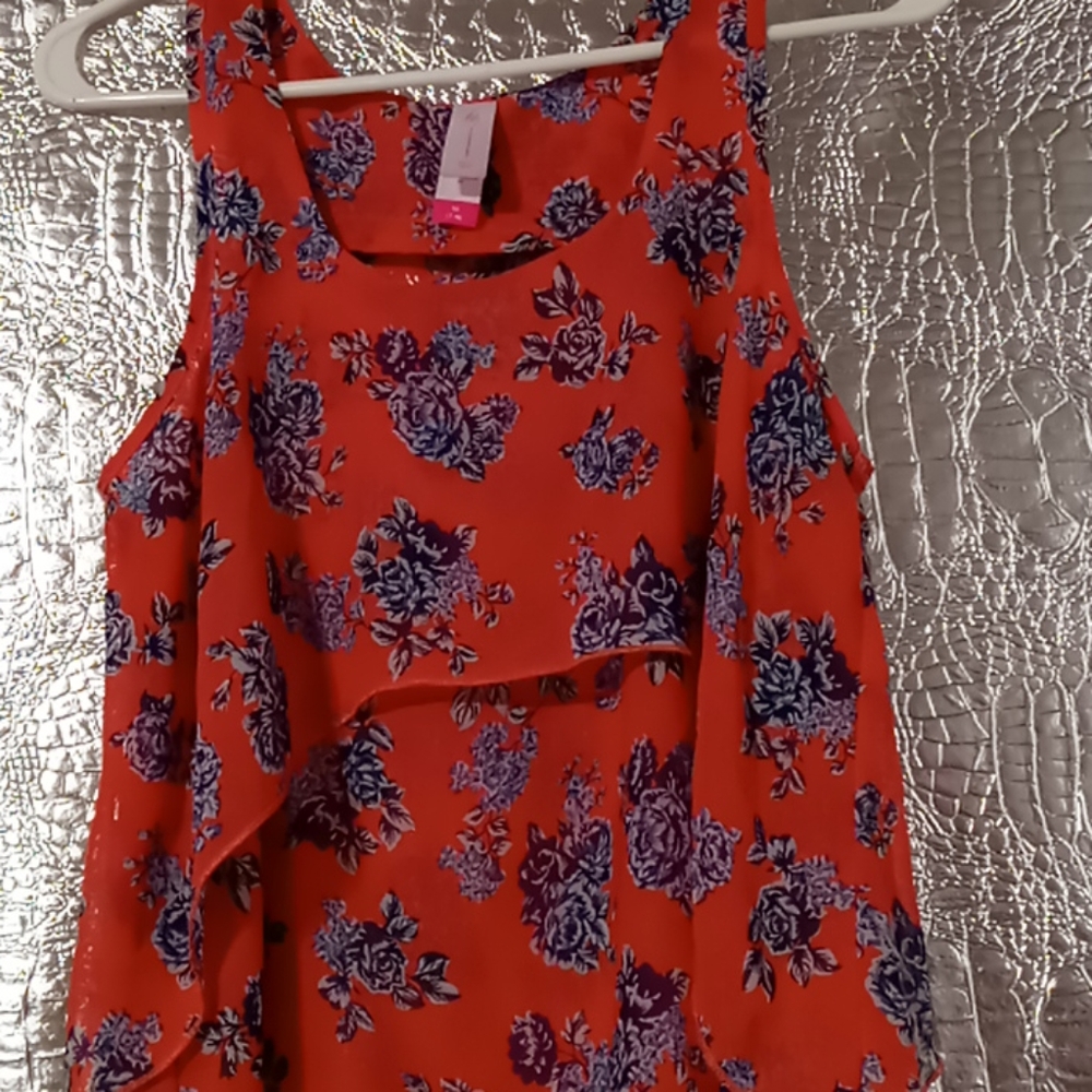 Cute Floral patterned sheer Tank